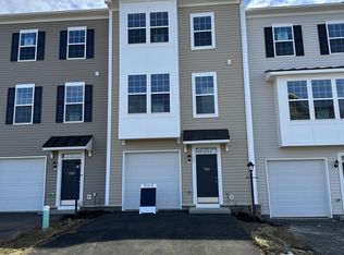 720 Mulligan Ct, Maidsville, WV 26541