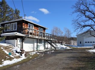 5596 Bull Hill Rd, La Fayette, NY 13084