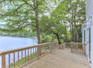 60 Little Fresh Pond Rd, Southampton, NY 11968