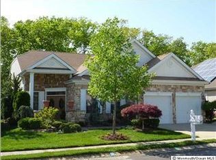 18 Baltusrol Dr, Jackson, NJ 08527