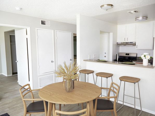 5717 Laurel Canyon Blvd #203