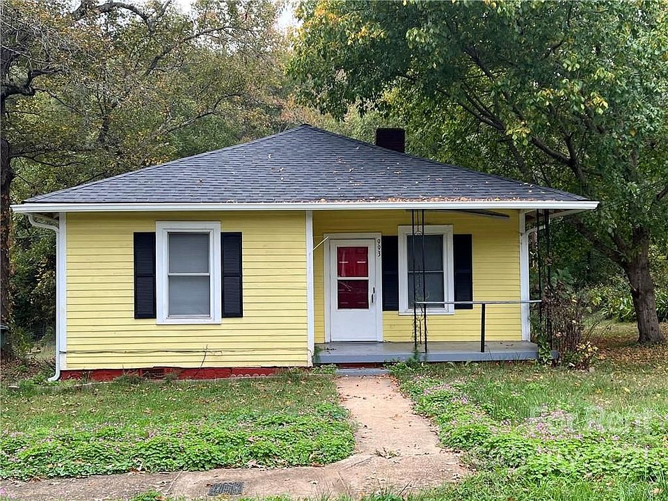 1st image of 993 Wellman St