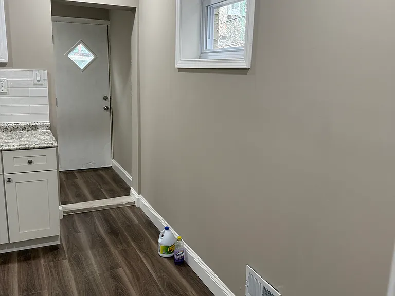 2329 N Cleveland St — Photo 19