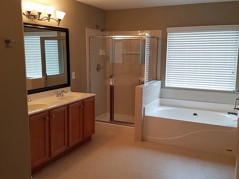 6173 Greenbrier Gln — Photo 9