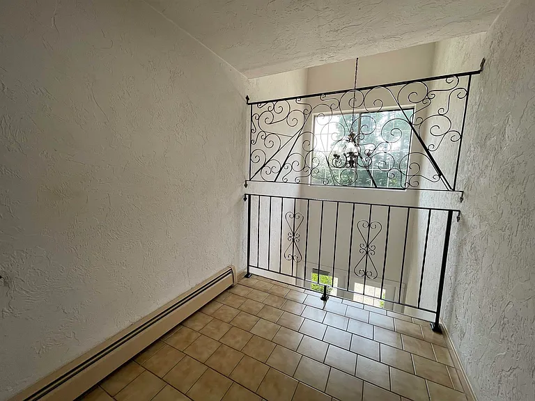 379 Huse Rd #14 — Photo 44