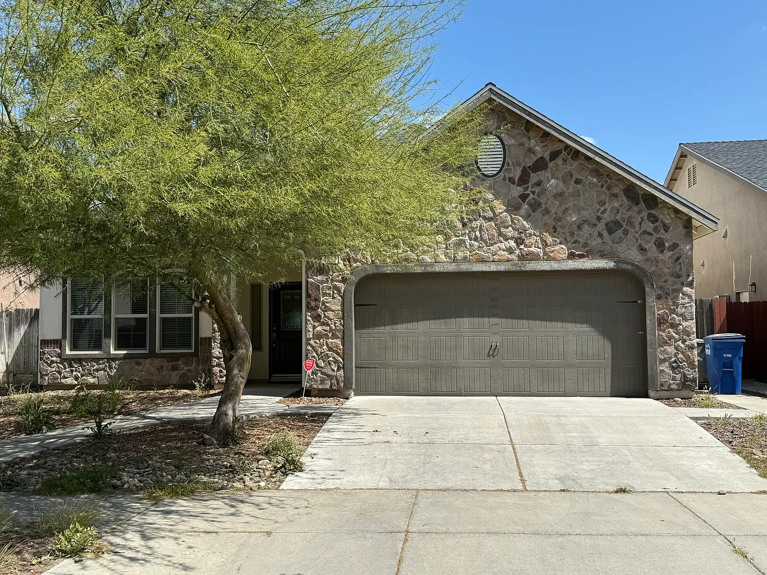 4752 Beckman Way photo 1