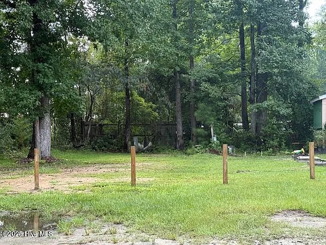 2 bed, 1.0 bath, $550 — Photo 2