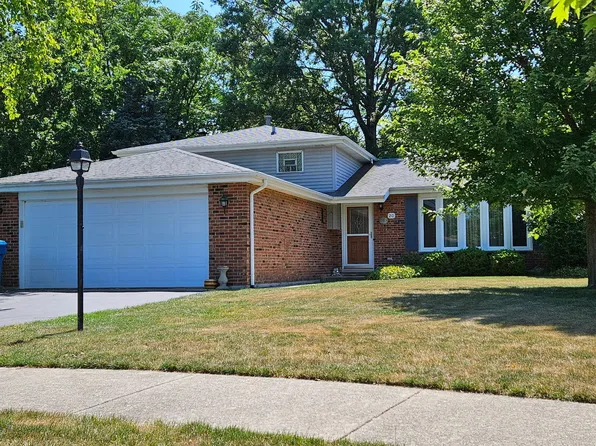 20 Joe Orr Ct, Crete, IL 60417