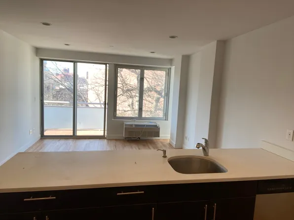 82-85 116th Street image 1 of 4