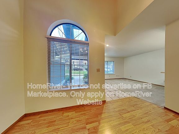 4th image of 132 Pierpoint Cir