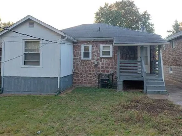 1467 Engelholm Ave, Saint Louis, MO 63133