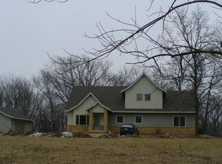 1 Lookout Trce, Galena, IL 61036