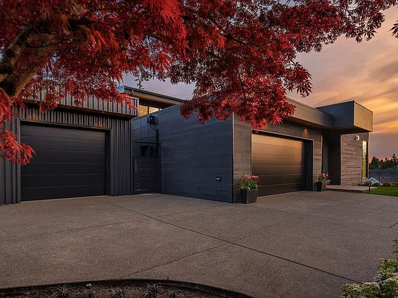 2nd image of 1032 89th Ave NE