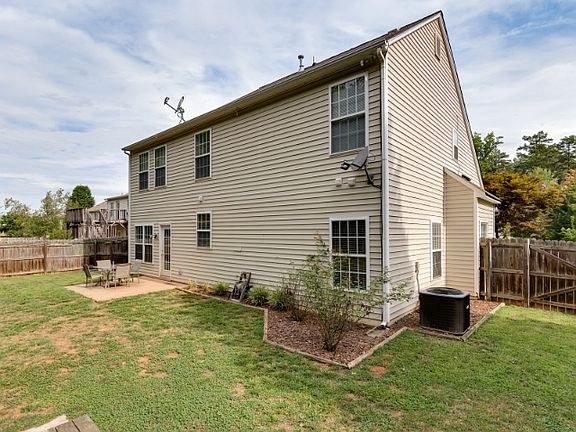 4th image of 4140 Tutbury Dr