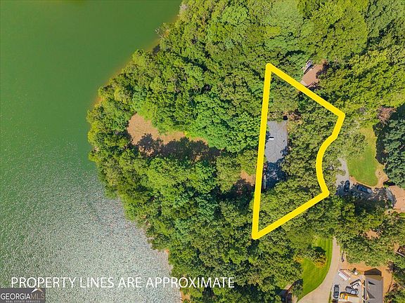 4th image of 3380 Barry Ln