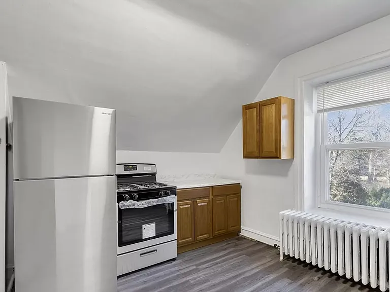 6500 Lincoln Drive — Photo 9