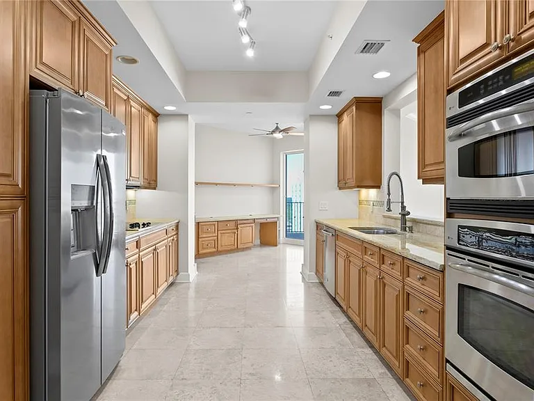 300 Beach Dr NE #1201 — Photo 19