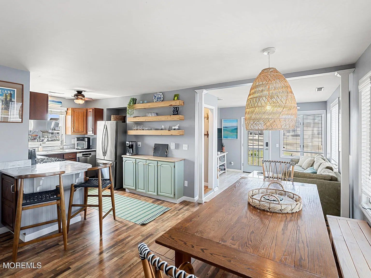 3 bed, 836 sqft, $40,000 — Photo 4
