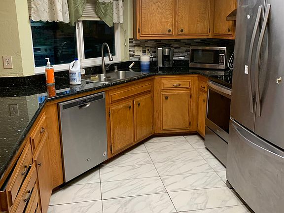 3rd image of 2246 Jacqueline Dr