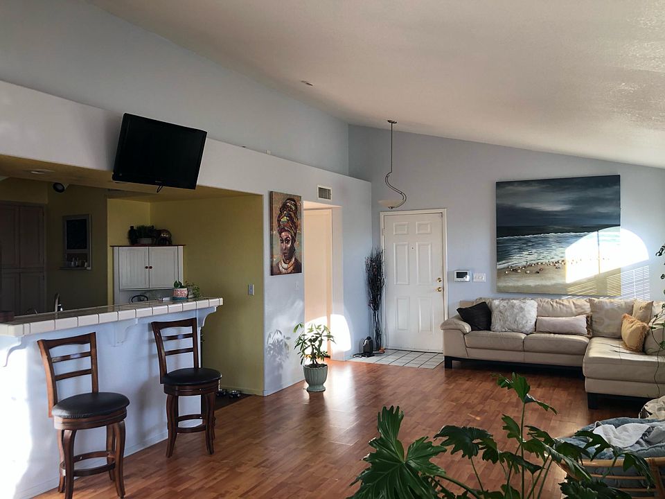 2nd image of 7950 W Flamingo Rd Unit 2015