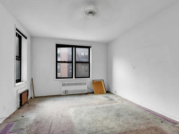 2546 East 13th Street image 18 of 28