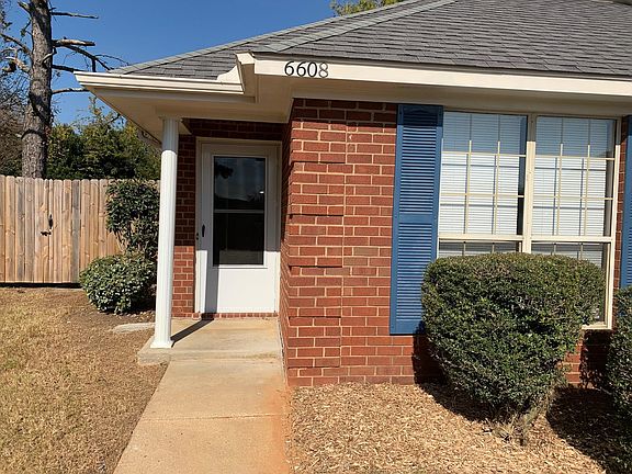 2nd image of 6608 English Oak Ct