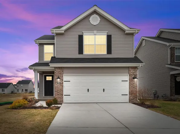 175 Crestfield Ct, Saint Charles, MO 63301