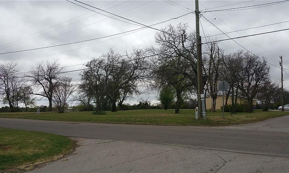 2nd image of 1804 S 8th St