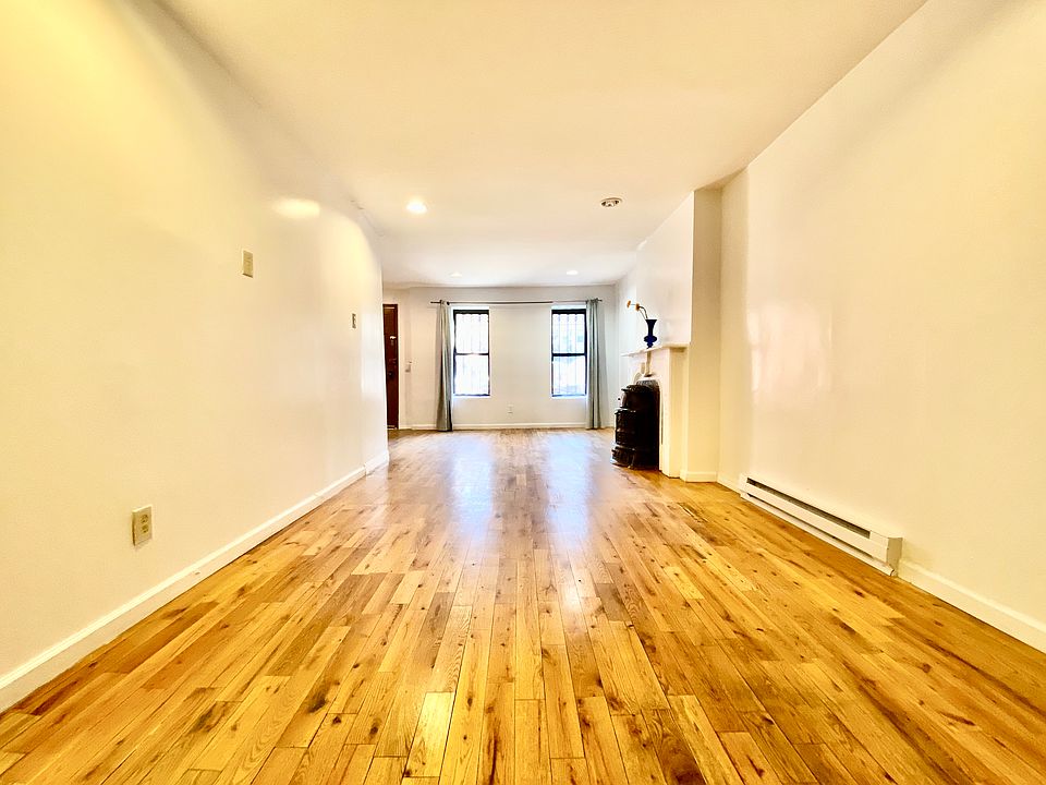 1st image of 207 Lexington Ave #1