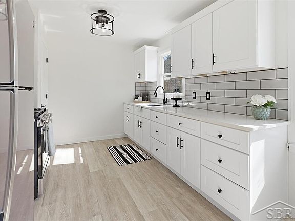 5th image of 11074 E Mount Morris Rd