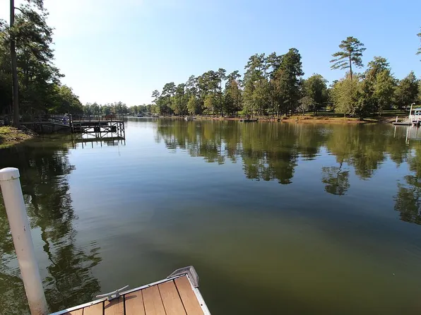 395 Shelter Bay Rdg, Prosperity, SC 29127