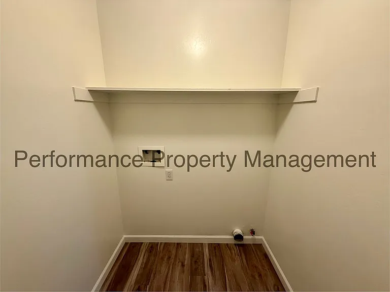 4310 Almond Grove Ln — Photo 18