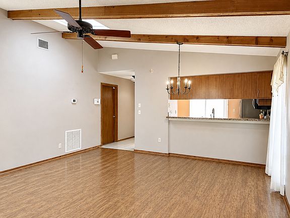 5th image of 1455 King Ct