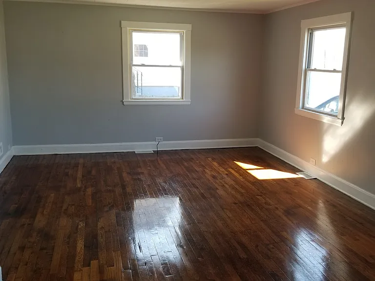 126 Seymour St #126 — Photo 9