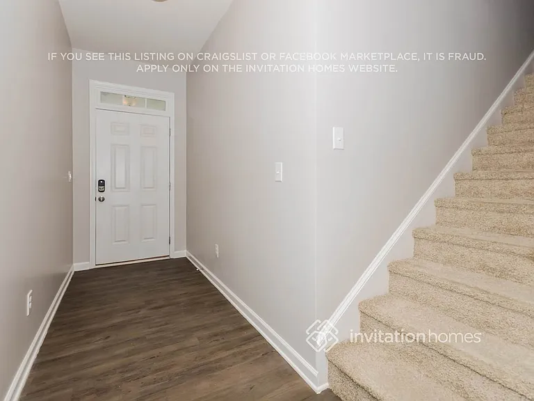 119 Woodhouse Cir — Photo 4