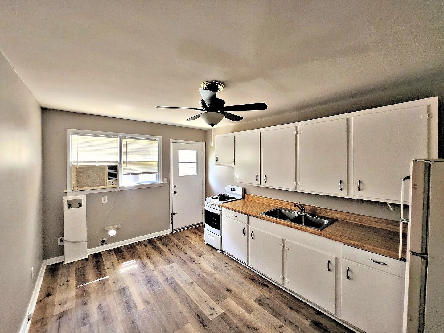 A2(RCH-60) 1509 Randolph Ave SE — Photo 3