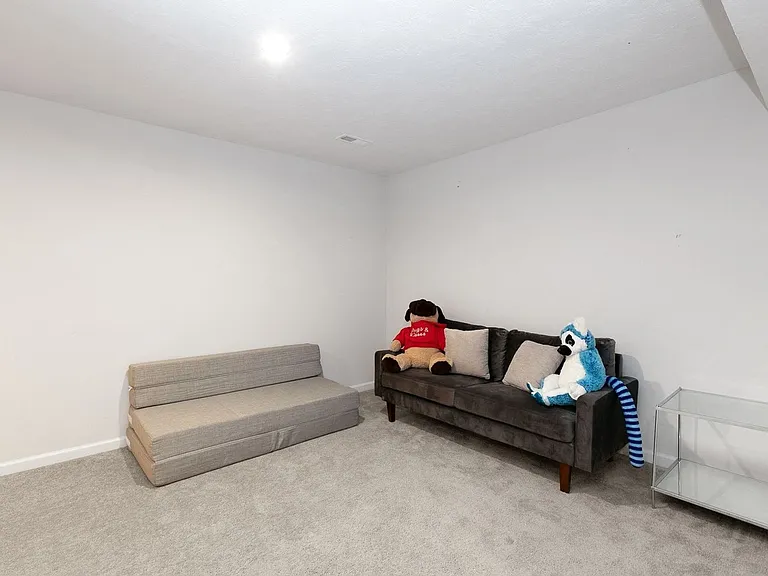 4613 Kelly Ct — Photo 17