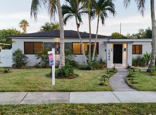 1040 NE 143rd St N, Miami, FL 33161