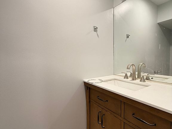 5th image of 110 Coolidge Hl #4