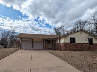 1605 N Ridge Rd, Derby, KS 67037