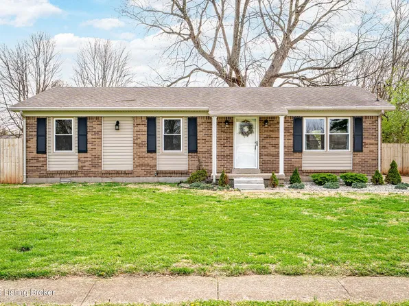 137 Scenic Dr, Bardstown, KY 40004
