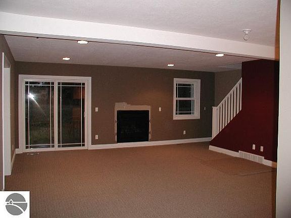 3rd image of 4830 Black Bear Dr