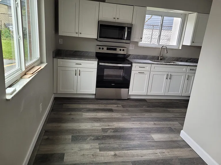 7 Renshaw Ave #1 — Photo 4