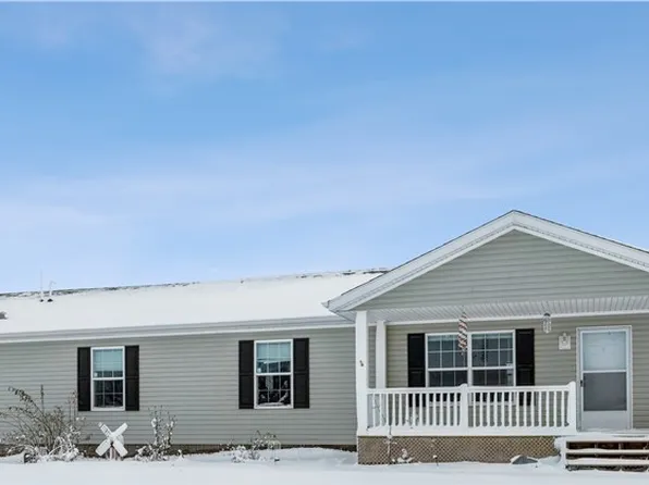 402 Harrison Ln, Pleasantville, IA 50225
