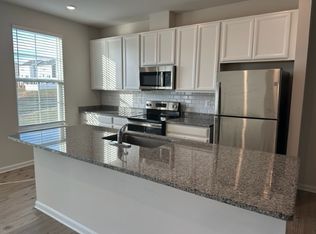 63 Stratton Dr, Charles Town, WV 25414