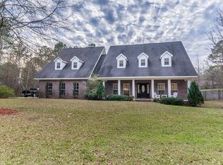 12 Longbranch St, Hattiesburg, MS 39402