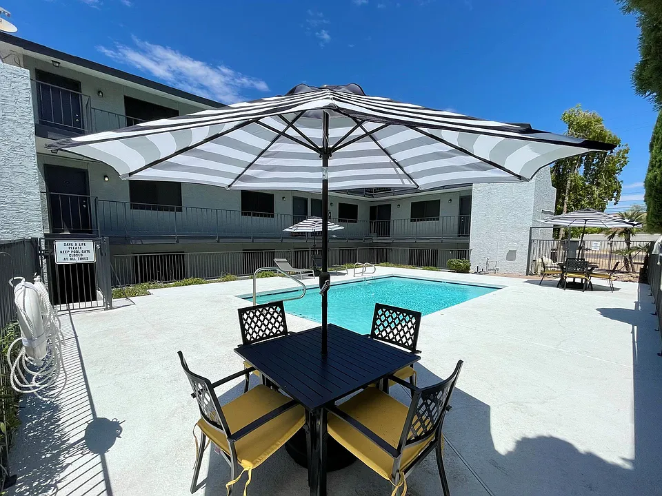Desert Winds Apartments