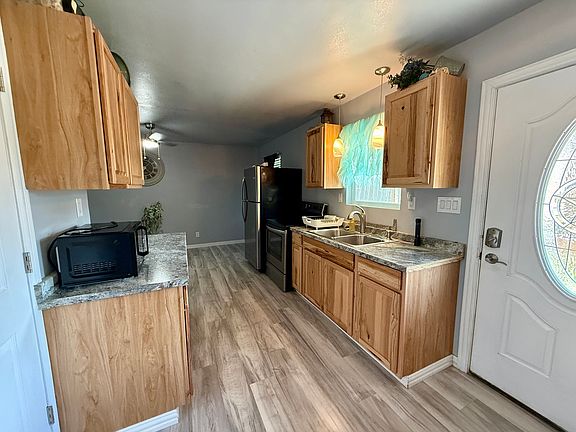 2nd image of 824 S Blue Quail Ct