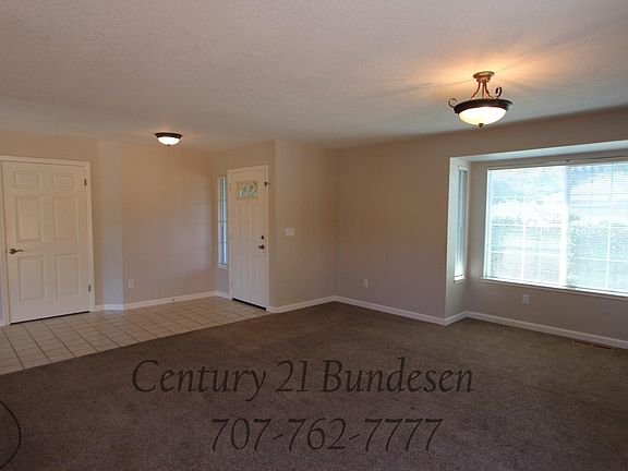 5th image of 108 Macklin Dr