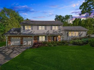 423 Bonnie Ct, Yorktown Heights, NY 10598